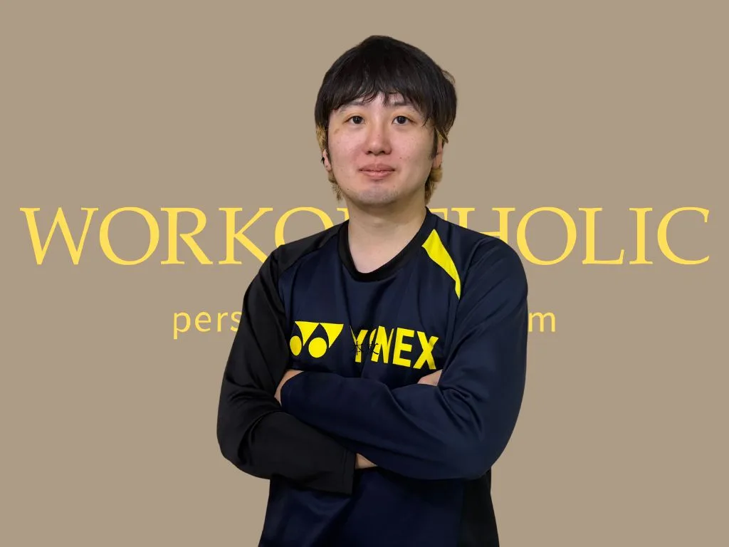 田町のWORKOUTHOLICで本格ストレッチ整体を受ける様子
